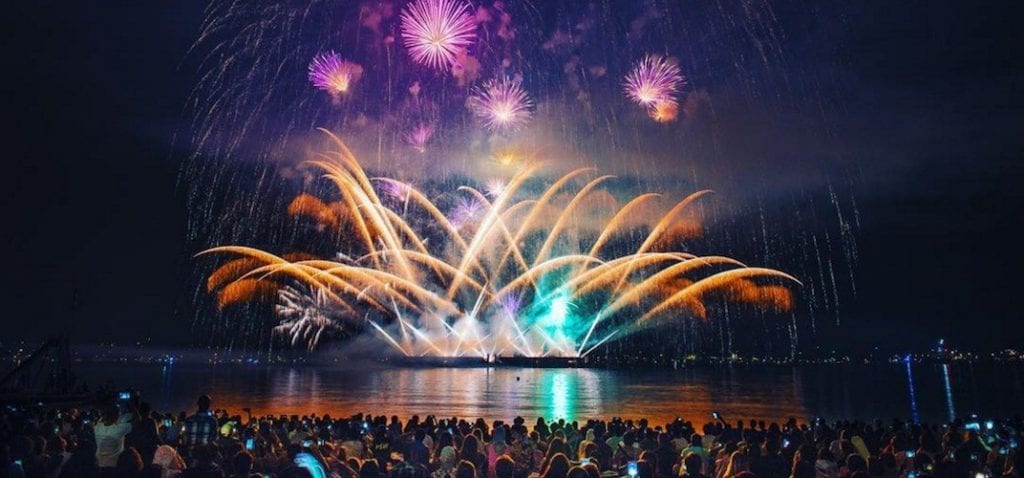 united-kingdom-2017-celebration-of-light-fireworks.jpg